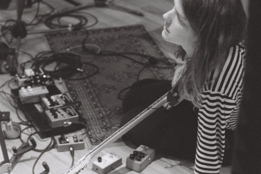Lucy Kruger guitar recording at Studio X Berlin 2020